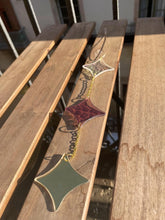 Handgefertigte irisierende Glas Sterne | Slow Fashion Deko